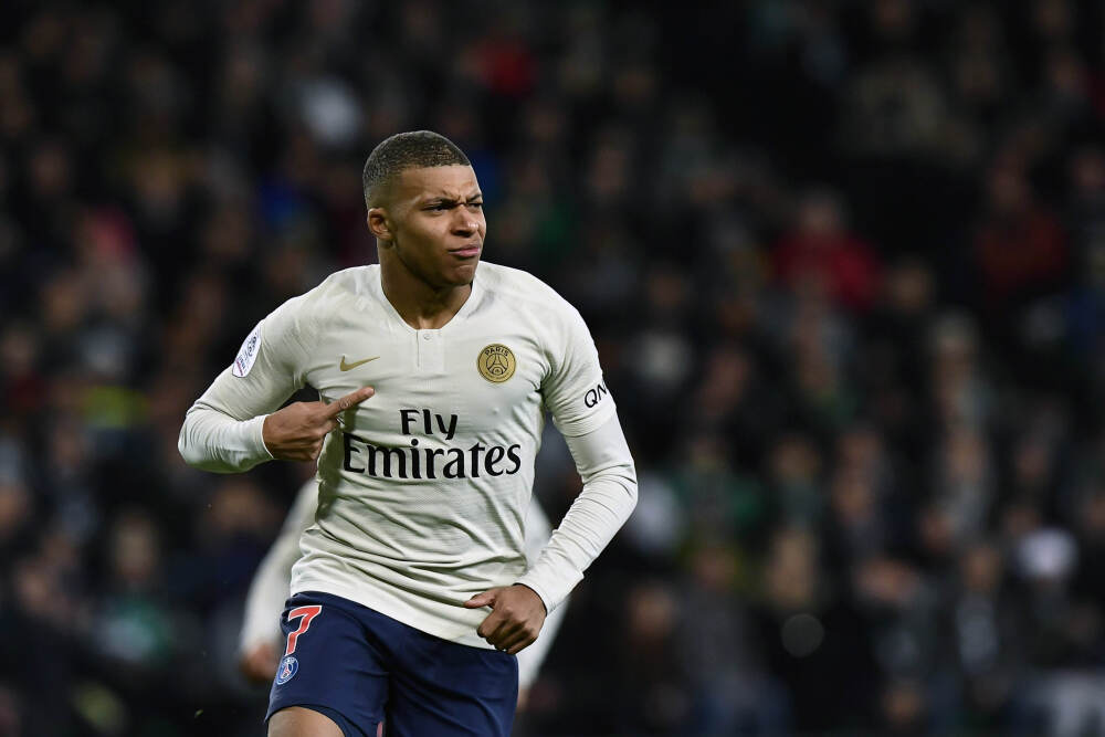 哈钦森英超共打进4球，均是面对Big6球队时打进